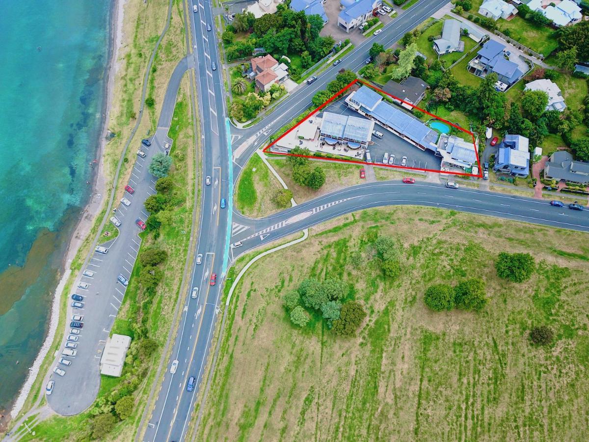 Vu Thermal Lodge - Adults Only Motel Taupo Ngoại thất bức ảnh