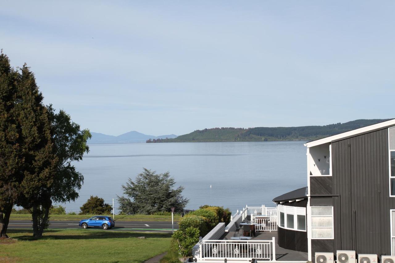 Vu Thermal Lodge - Adults Only Motel Taupo Ngoại thất bức ảnh
