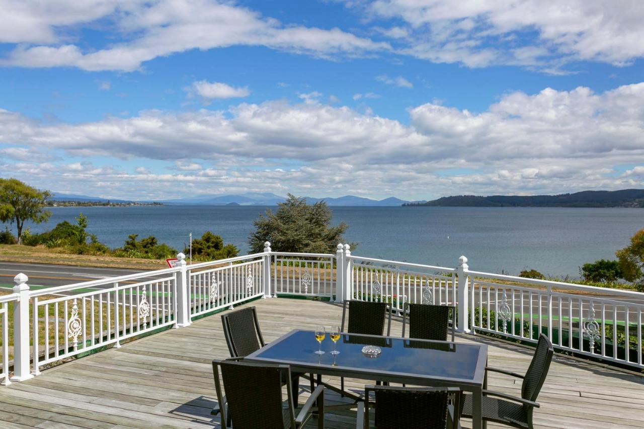 Vu Thermal Lodge - Adults Only Motel Taupo Ngoại thất bức ảnh