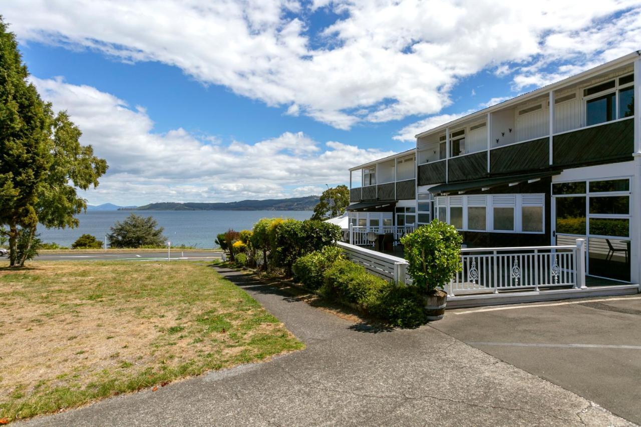 Vu Thermal Lodge - Adults Only Motel Taupo Ngoại thất bức ảnh
