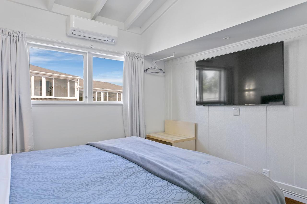 Vu Thermal Lodge - Adults Only Motel Taupo Ngoại thất bức ảnh
