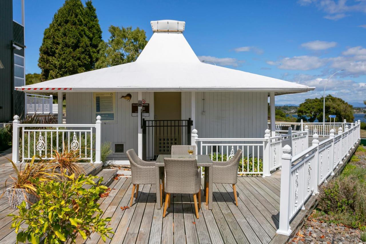 Vu Thermal Lodge - Adults Only Motel Taupo Ngoại thất bức ảnh