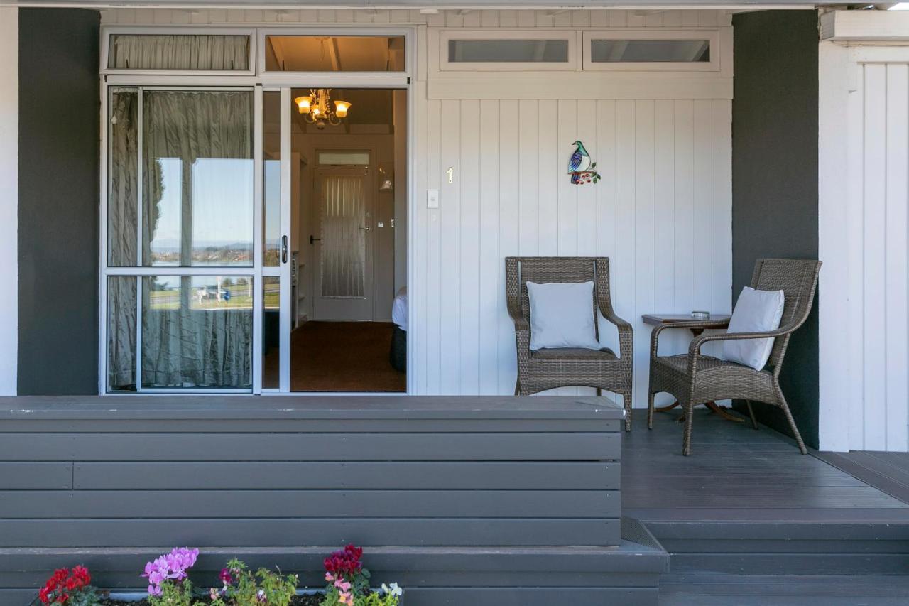 Vu Thermal Lodge - Adults Only Motel Taupo Ngoại thất bức ảnh