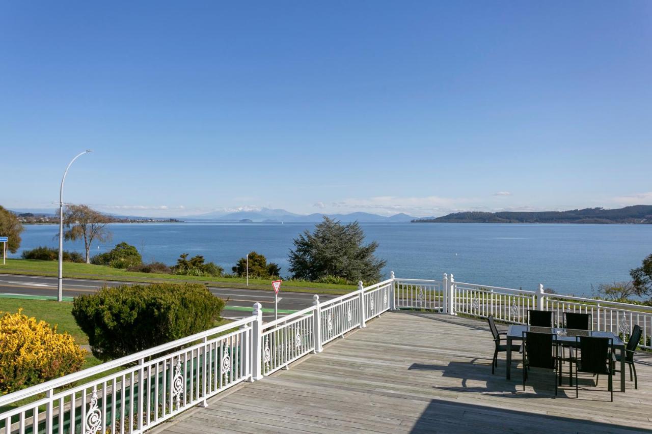 Vu Thermal Lodge - Adults Only Motel Taupo Ngoại thất bức ảnh