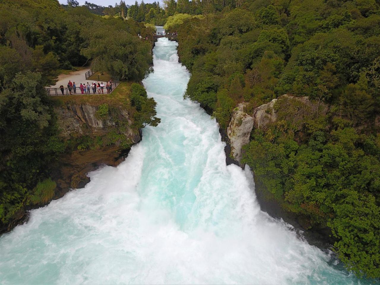 Vu Thermal Lodge - Adults Only Motel Taupo Ngoại thất bức ảnh