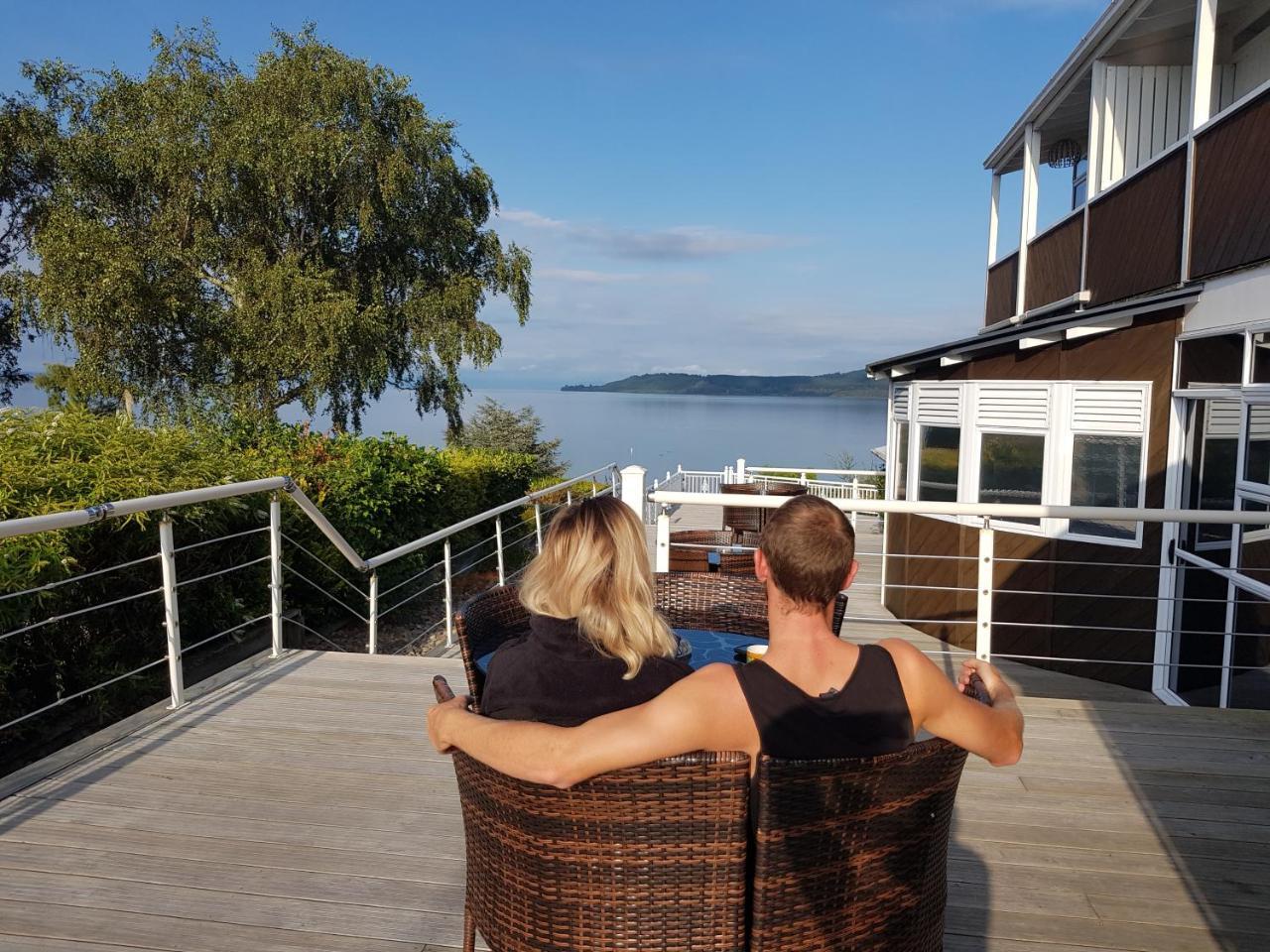 Vu Thermal Lodge - Adults Only Motel Taupo Ngoại thất bức ảnh